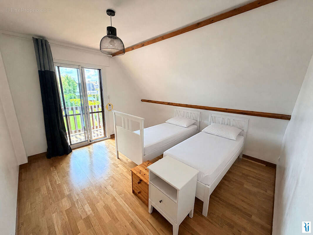 Maison à LE MESNIL-ESNARD