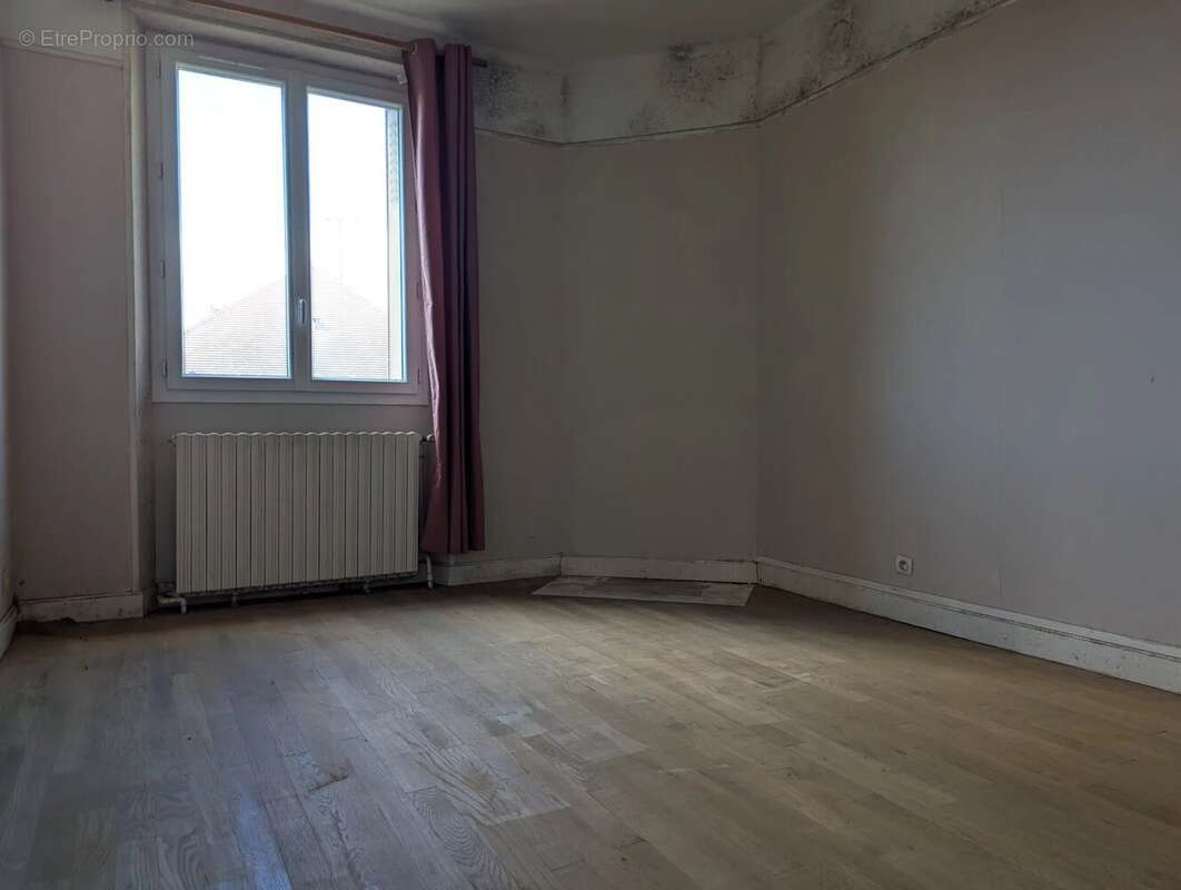 Maison à SAINT-BENOIT-DU-SAULT