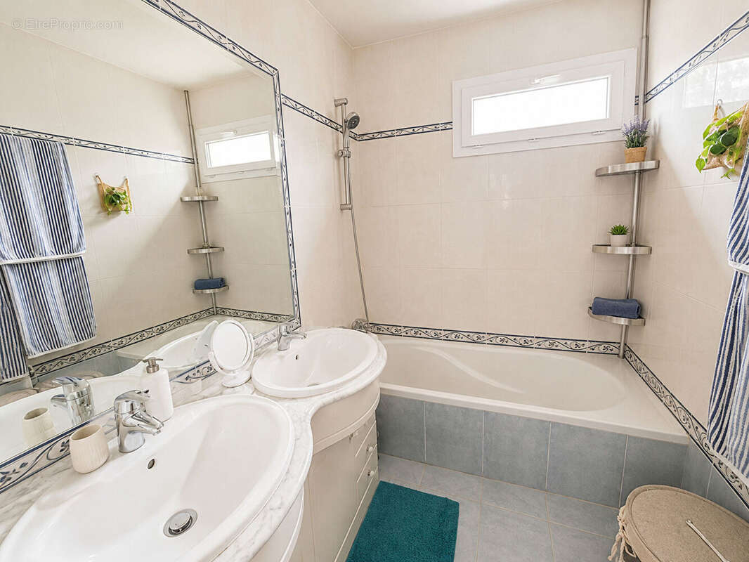 Appartement à MANTES-LA-JOLIE