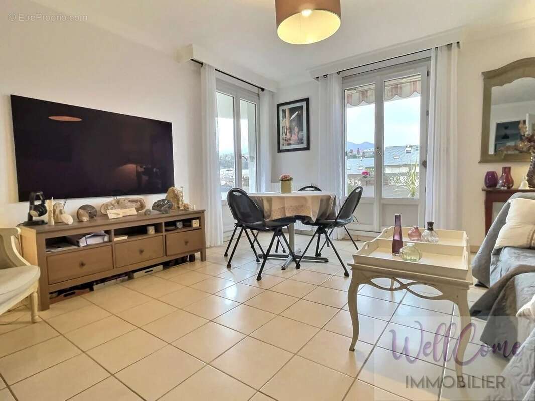 Appartement à AIX-LES-BAINS