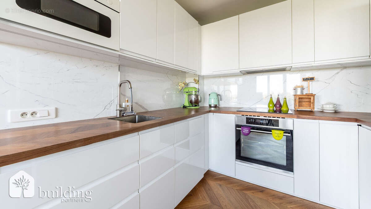 Appartement à PARIS-17E