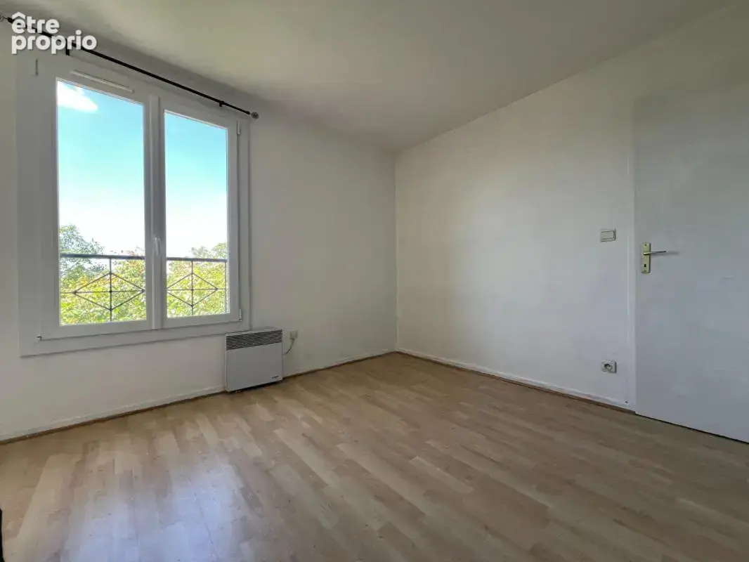 Maison à Plaisir (Village) - 138m2 7p - photo 7