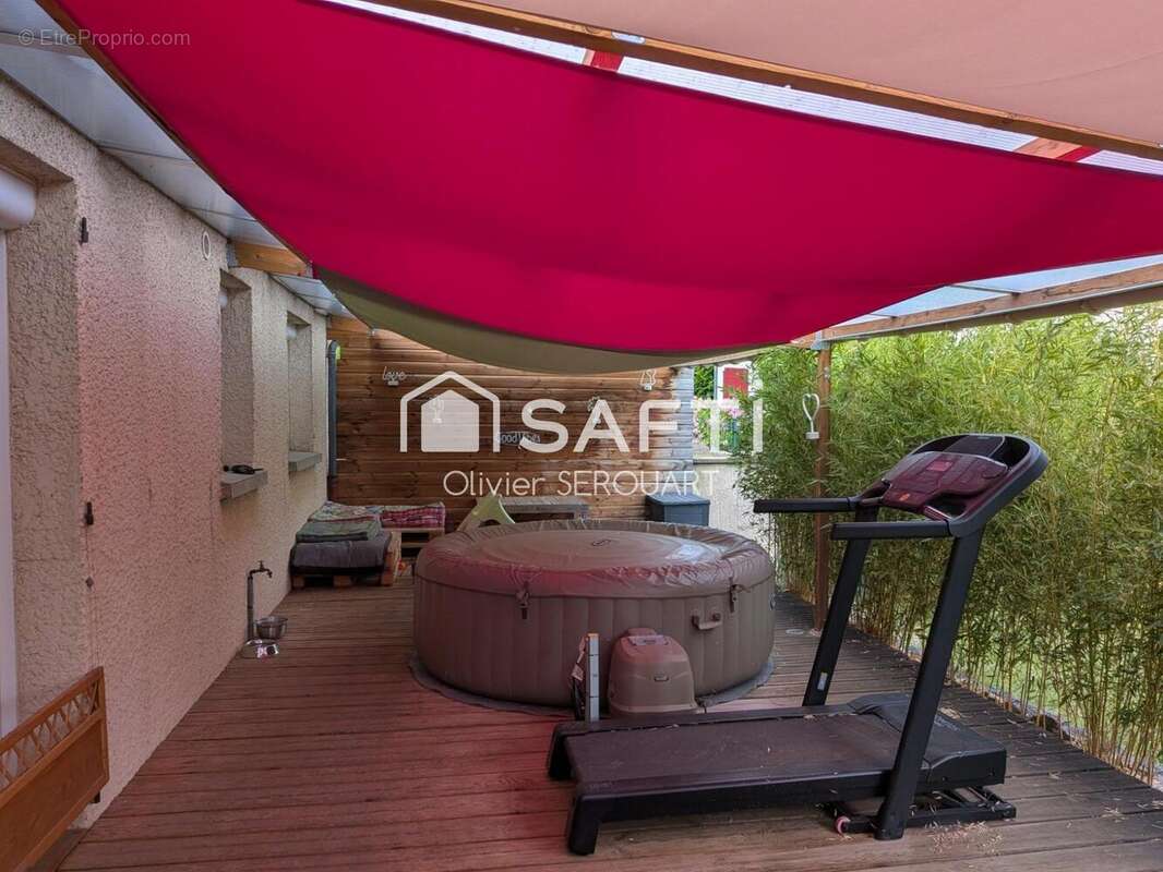 Maison 90 m² à Saint-Quentin  - photo 9