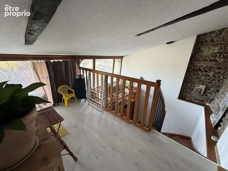 Appartement 143 m² à Chambeon  - photo 8