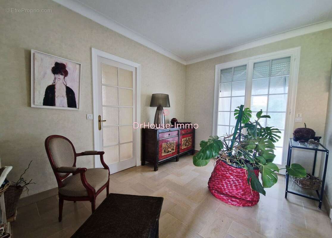 Maison 124 m² à Le Grand-Serre  - photo 9