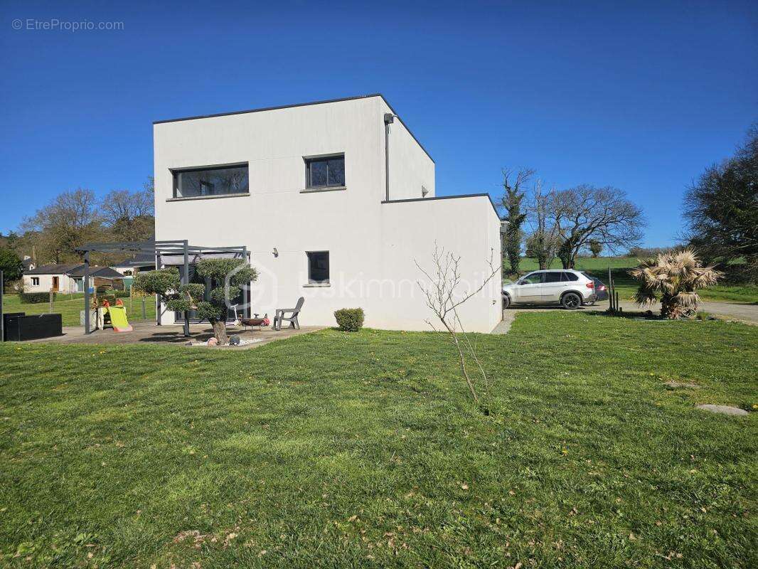 Maison récente 3 chambres de 120m² sur un terrain divisible de 220m² / fort potentiel - photo 2
