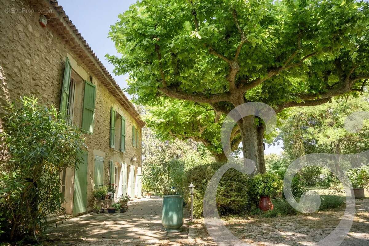 Maison à PLAN-D'ORGON