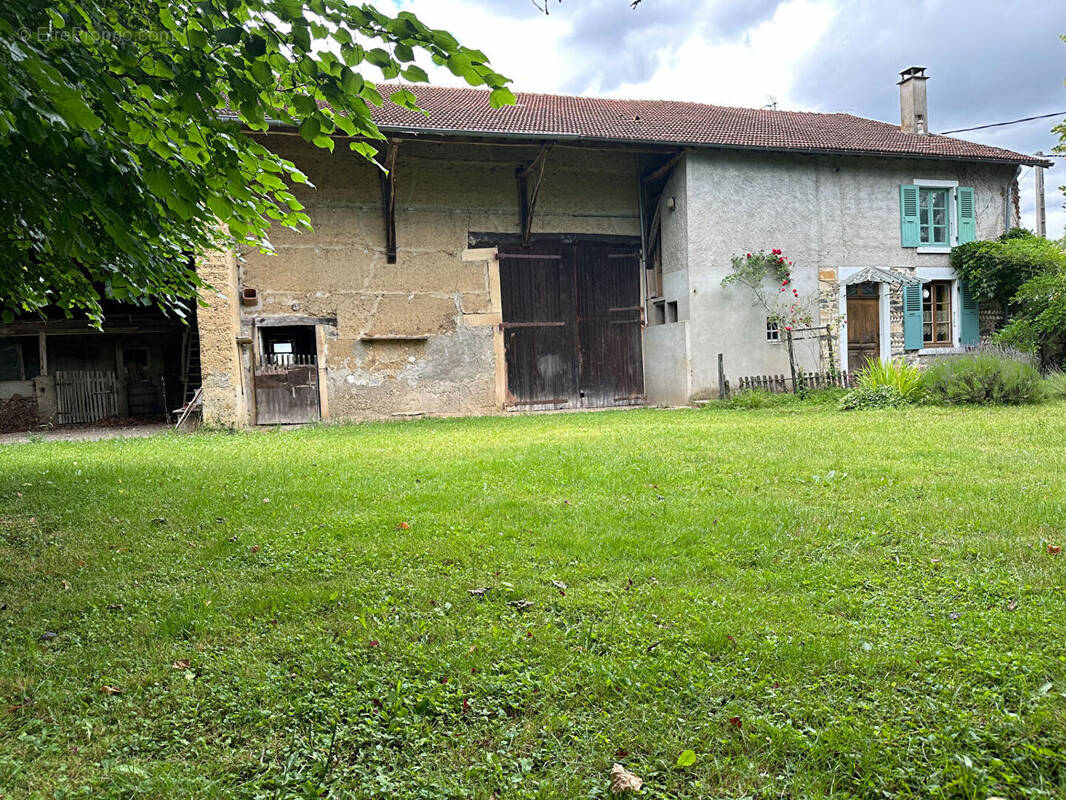 Maison à ARTAS