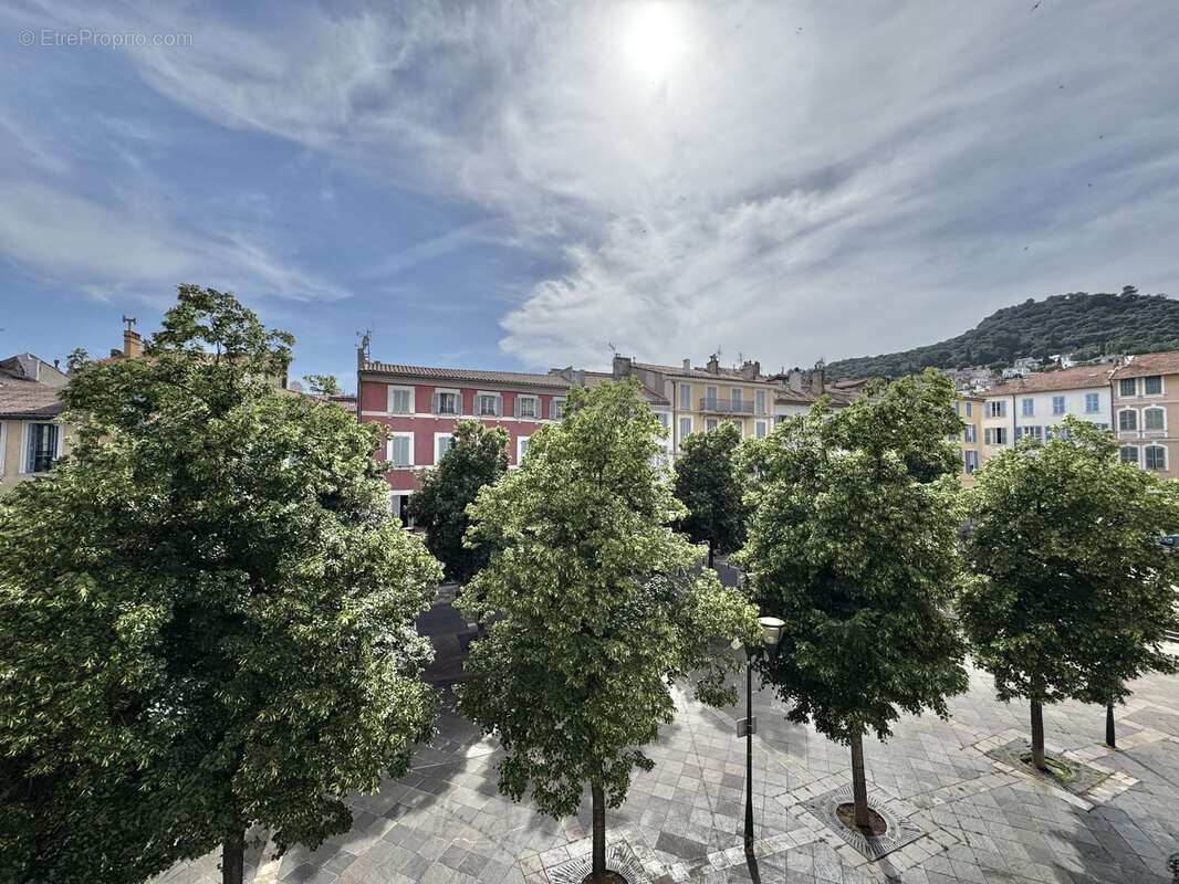 Appartement à HYERES