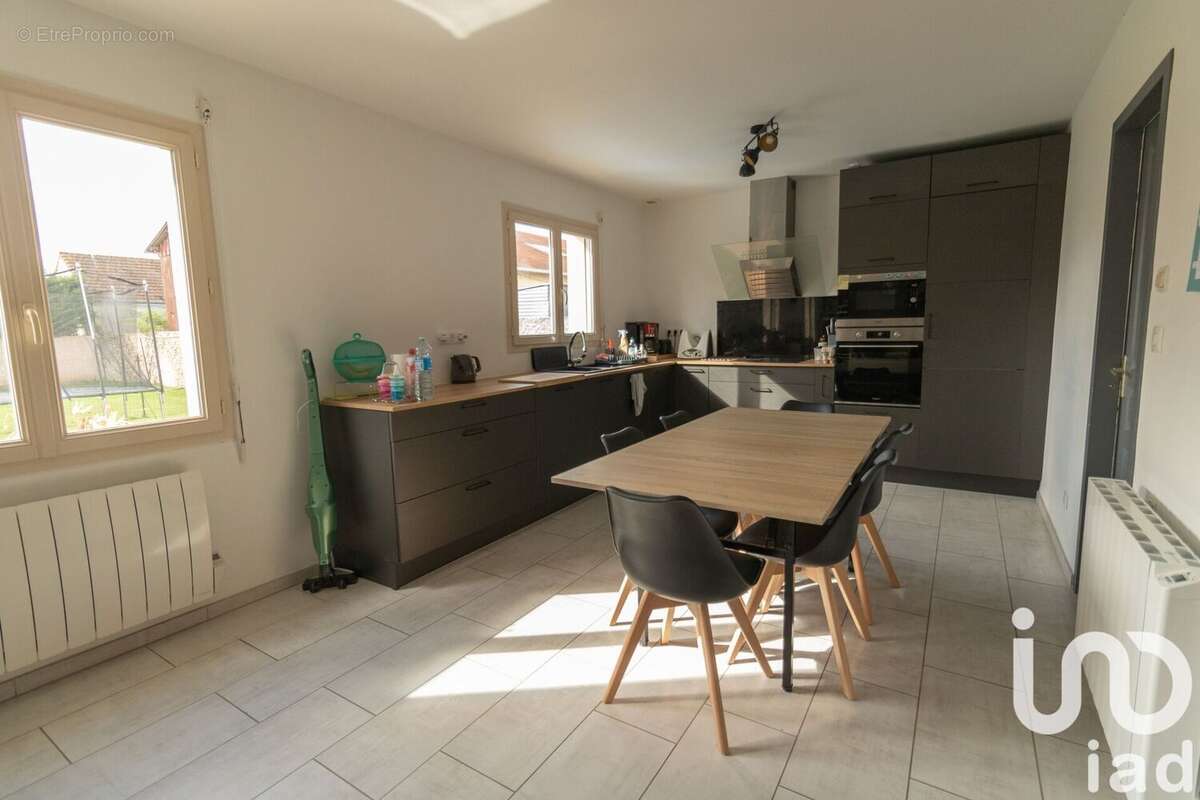 Photo 2 - Maison à ABLIS