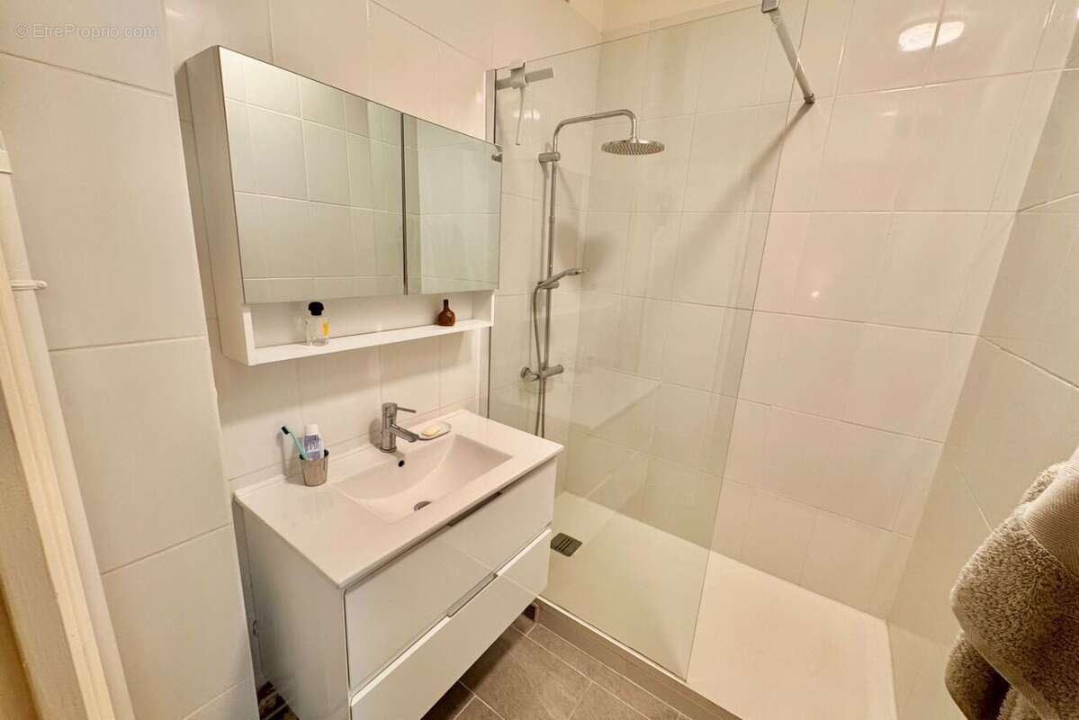 Appartement 48 m² à Paris-17e  - photo 6