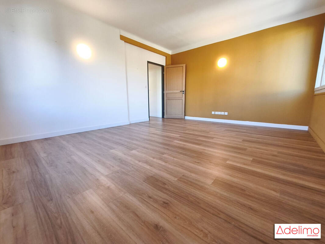 Appartement à NIMES