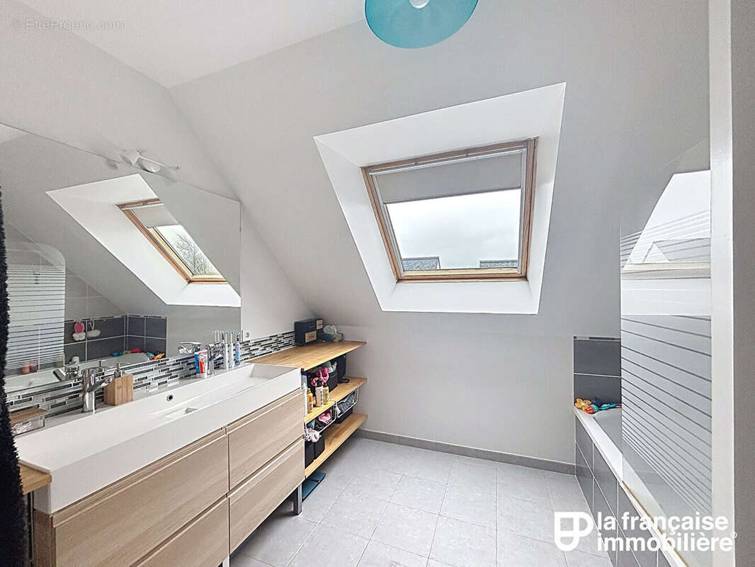 Maison à SAINT-SULPICE-LA-FORET