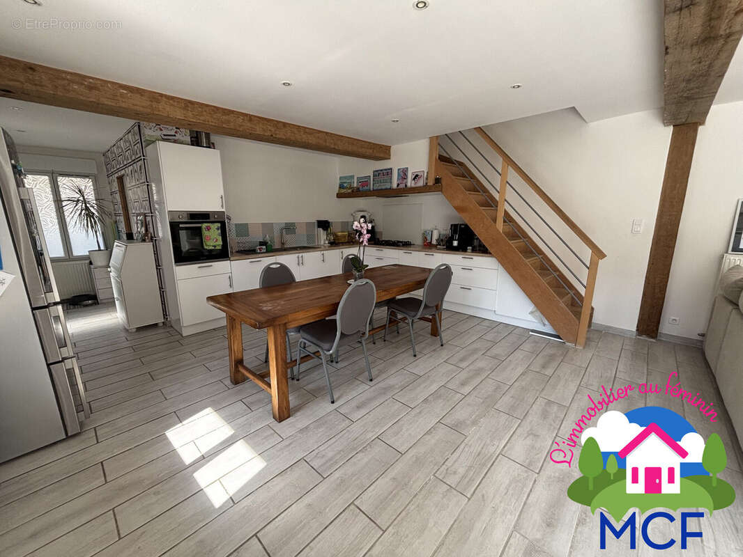 Maison 103 m² à Favrieux  - photo 9
