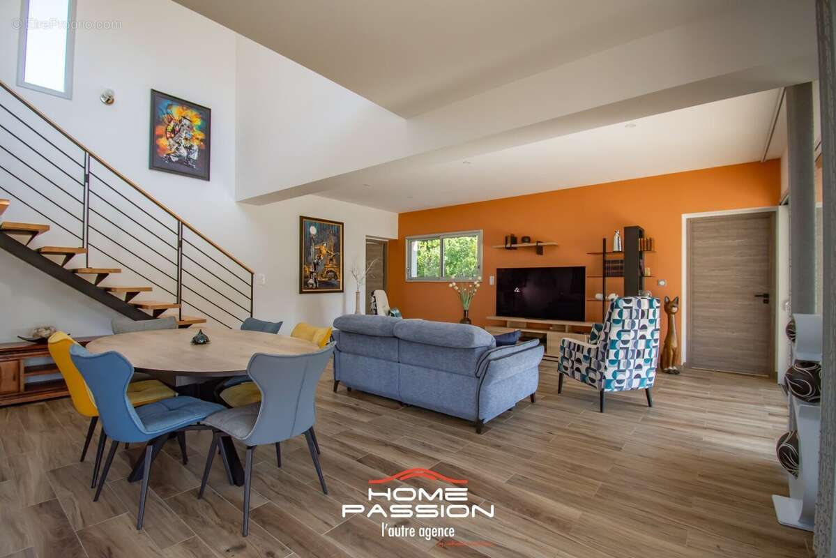 Maison à LES MATHES