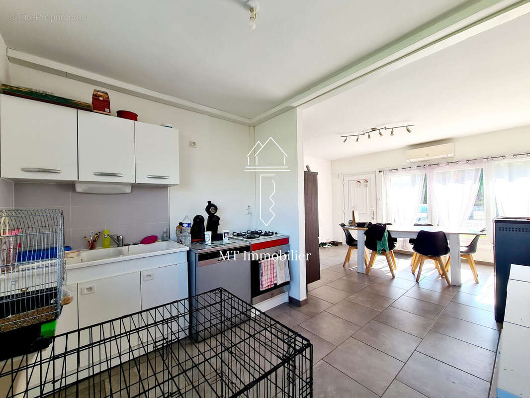 Cuisine - Maison à LESPINOY