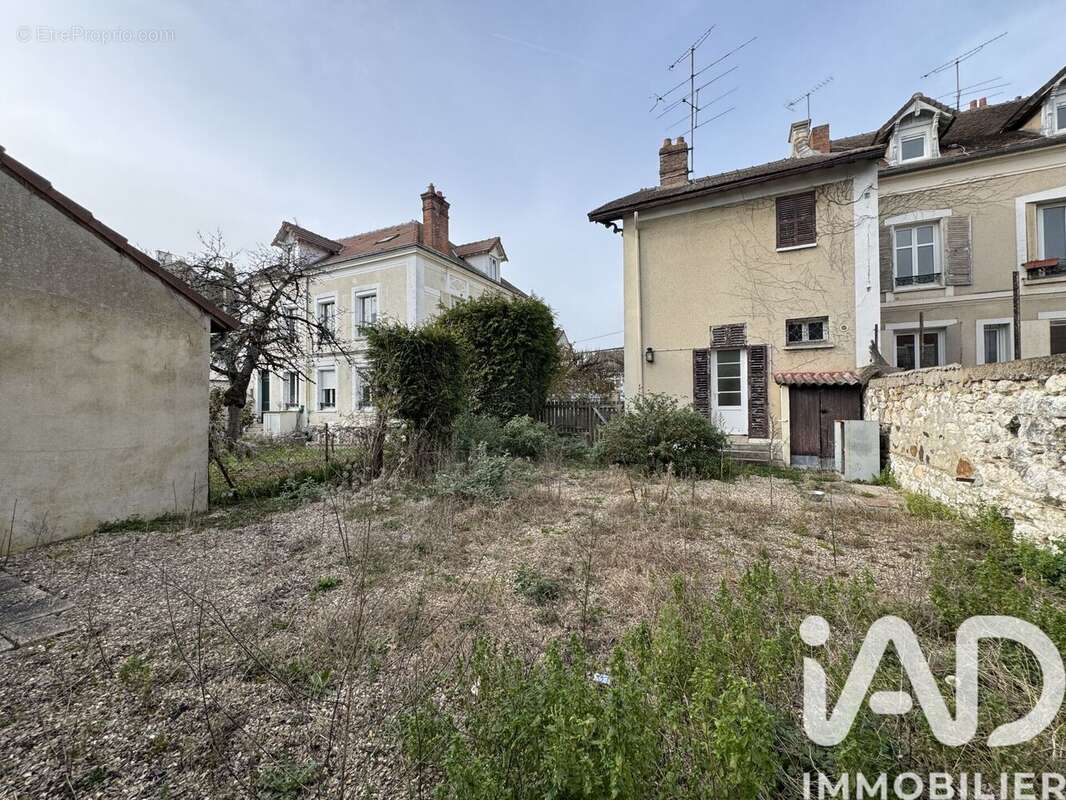 Photo 4 - Maison à MONTEREAU-FAULT-YONNE