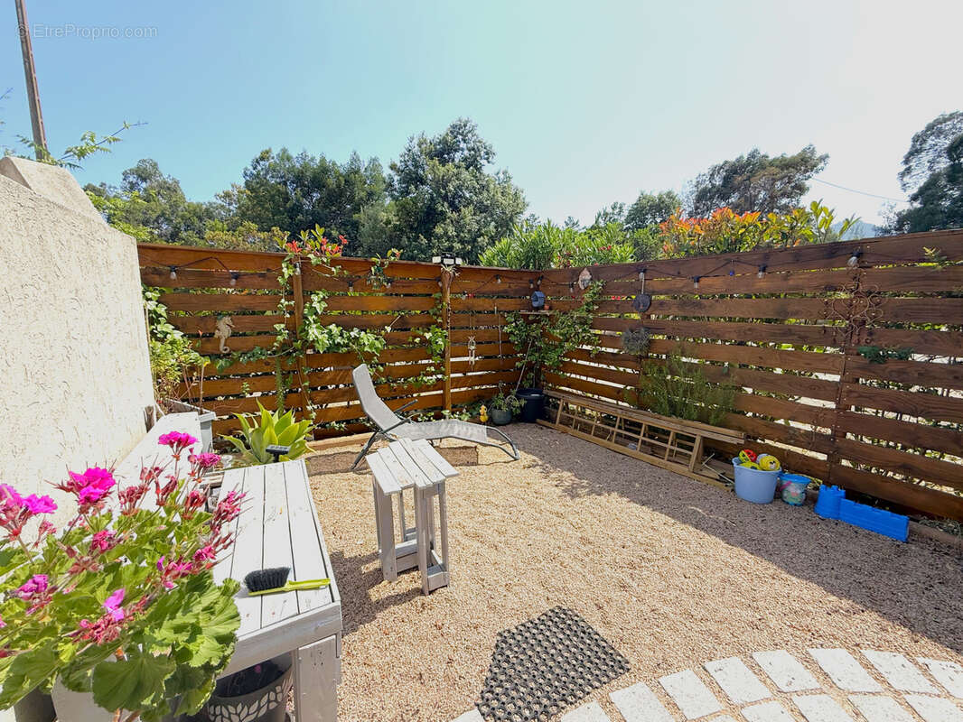 Appartement à SARI-SOLENZARA