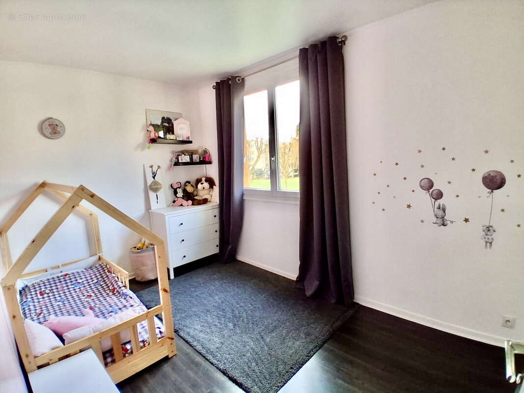 Appartement à BIEVRES