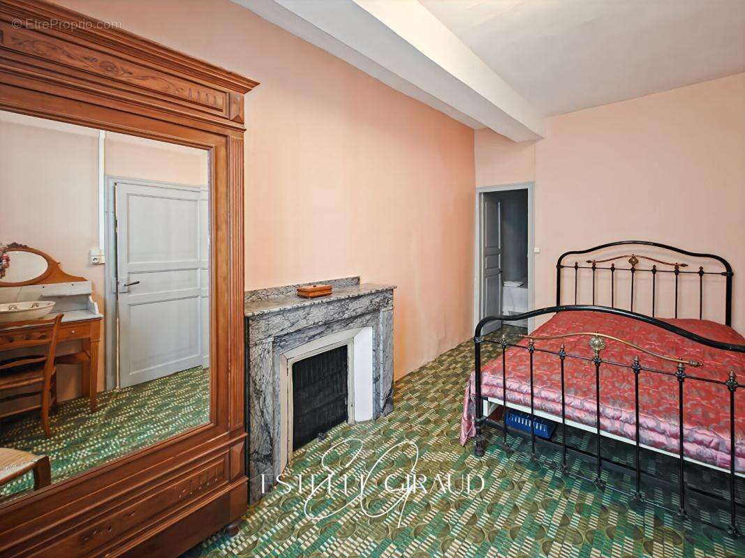 Maison en pierre avec tomettes, terrasse et atelier ? Rieux-Minervois - photo 9