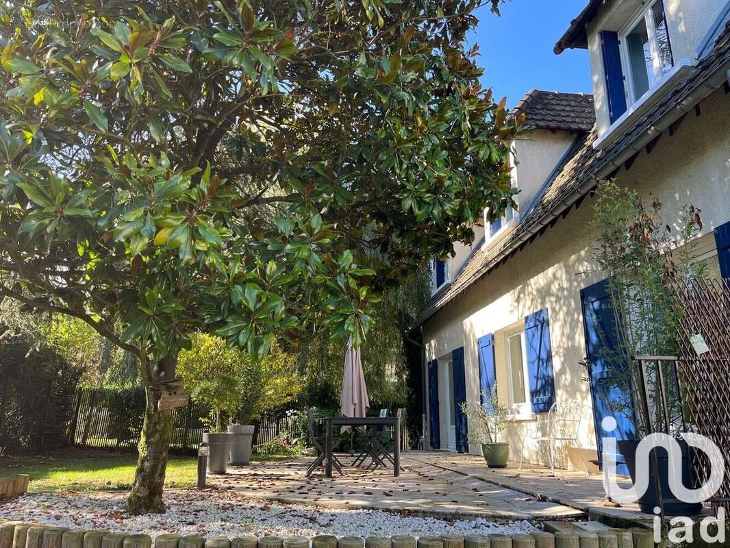 Photo 2 - Maison à NOISY-LE-ROI