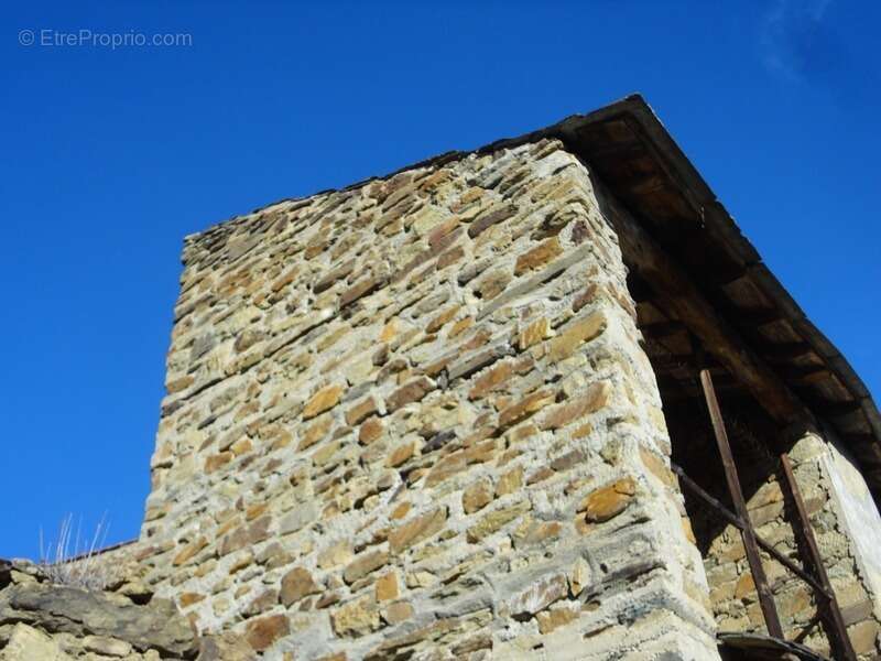 Dpt Pyrénées Orientales (66), à vendre JUJOLS Maison pierres 8 pièces 207 m² à rénover complètement sur terrain 185 m² - photo 6