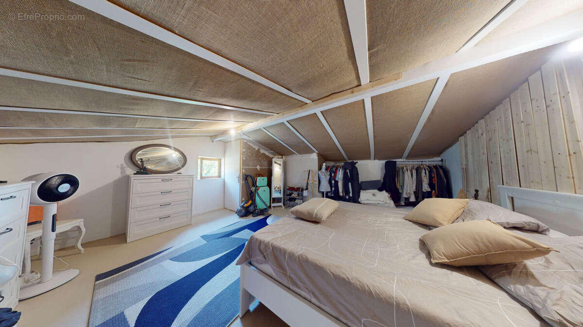 Maison à LA SALLE-EN-BEAUMONT