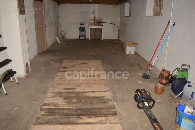 Maison à VARENNES-VAUZELLES