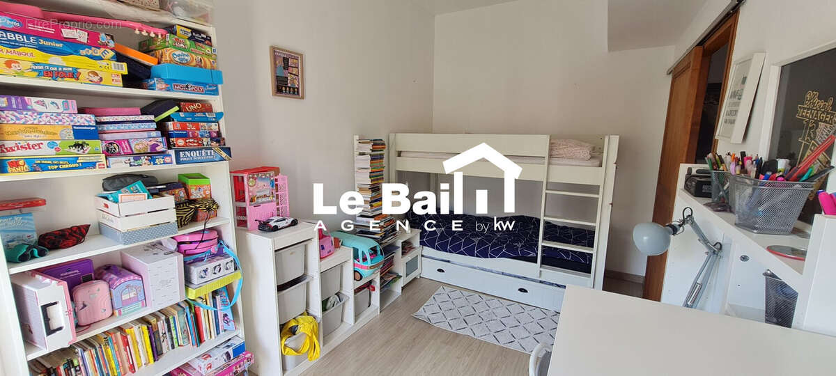 Appartement 75 m² à Osny  - photo 6