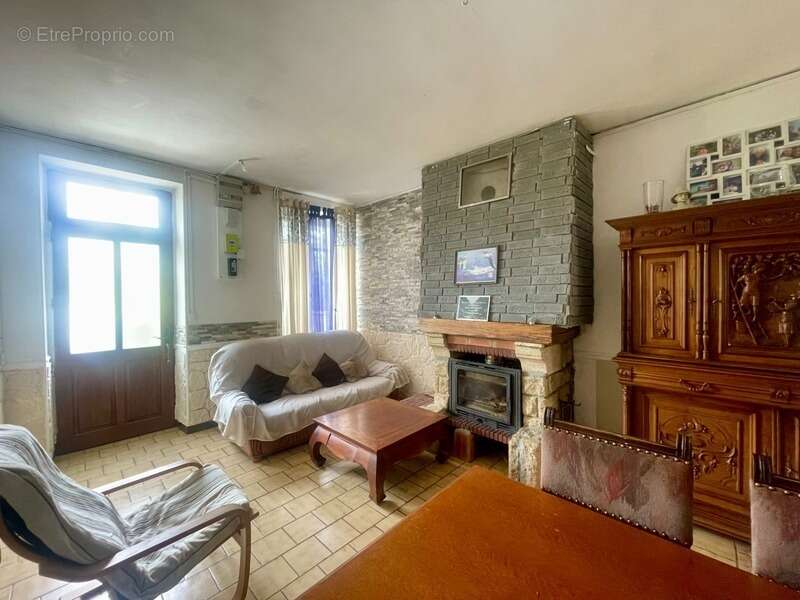 Maison à MORNAY-SUR-ALLIER