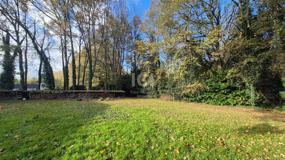 Terrain à SAUTRON