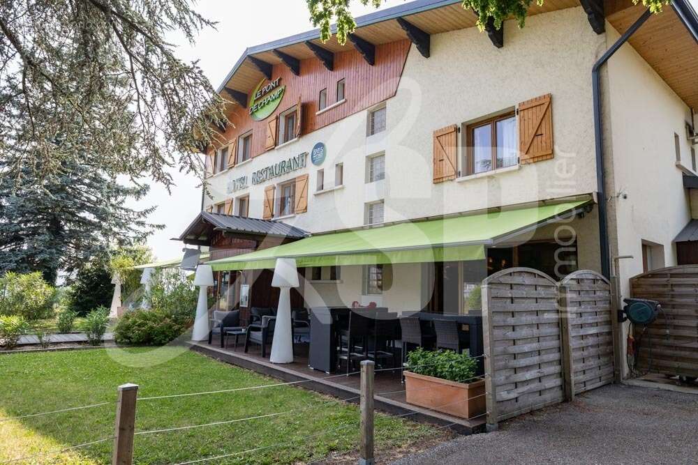 Hôtel restaurant Le Pont De Champ - Commerce à BEAUCROISSANT