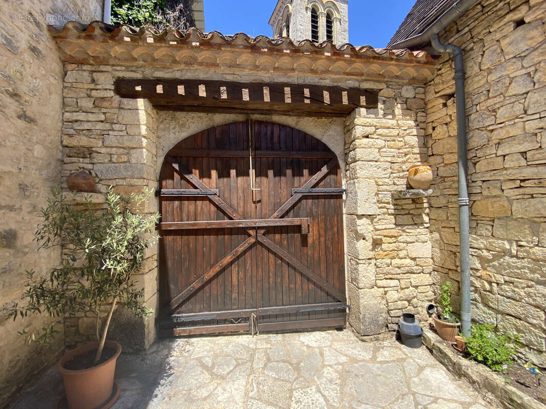 Maison à PONTCIRQ
