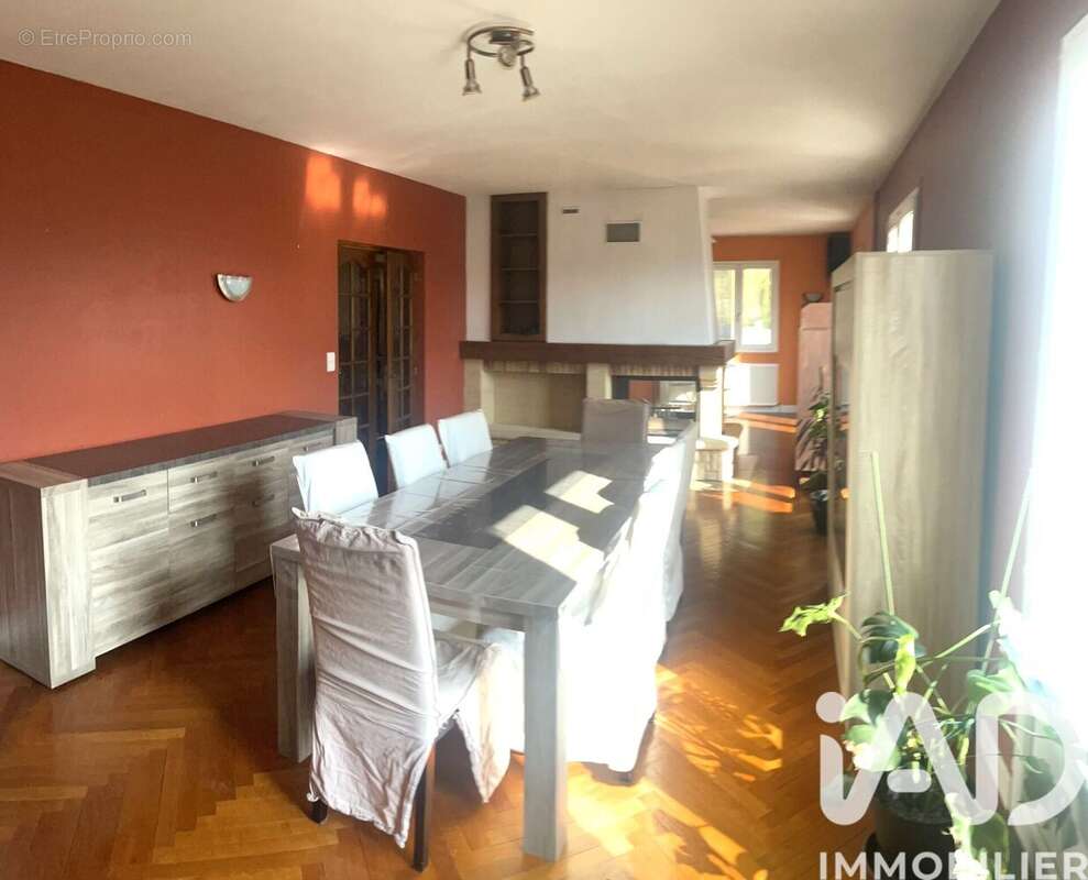 Maison 164 m² à Arsonval  - photo 6