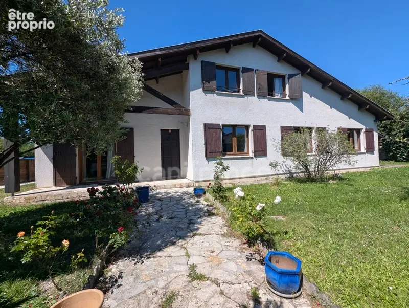 Maison à vendre 7 pièces LEOGNAN (33) - Garage - Piscine - 5 chambres - 2 SdB - photo 1