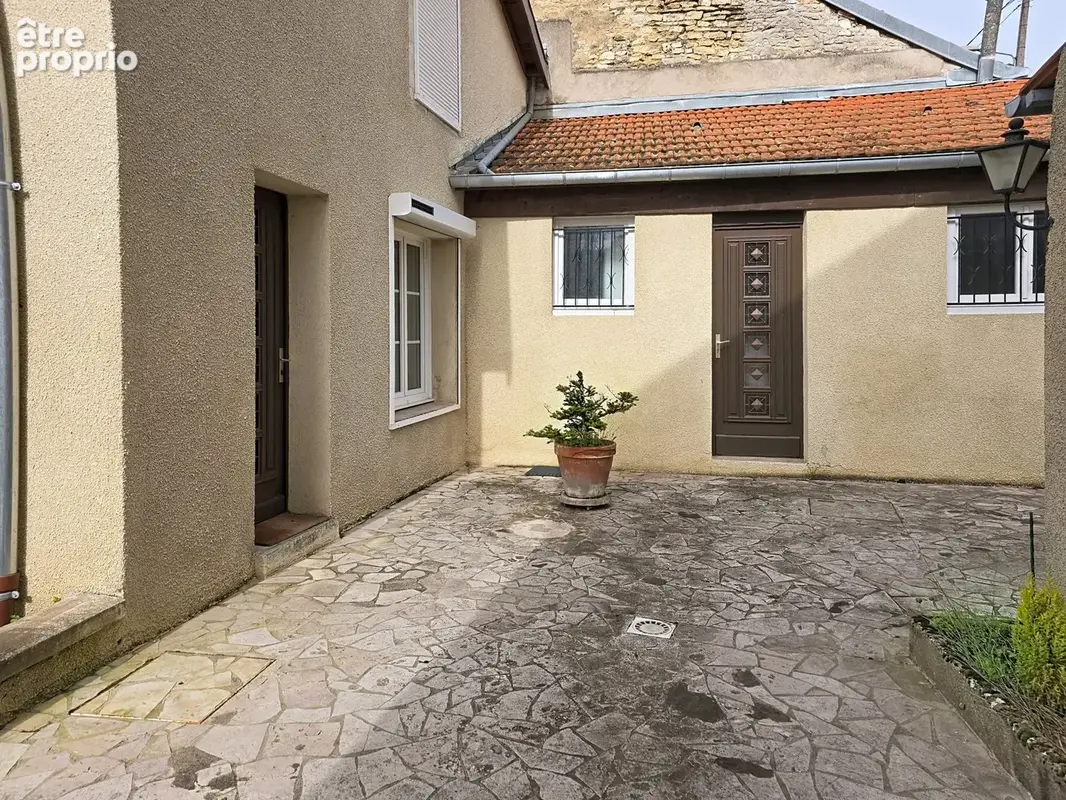 Maison 5 pièces 102 m² à vendre à Chaumont (52000) - photo 2