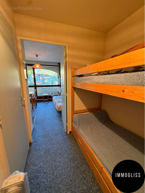 Appartement à ENCHASTRAYES