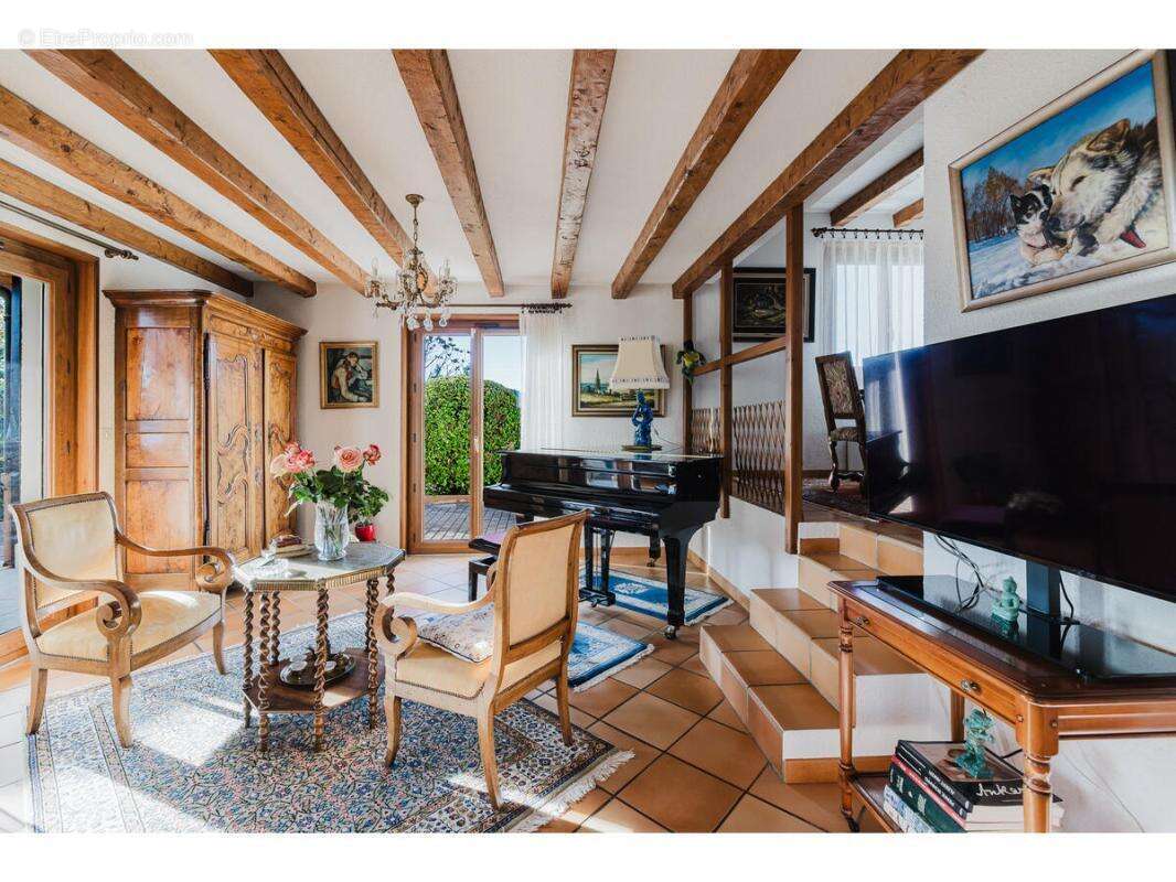 Maison à CHENS-SUR-LEMAN