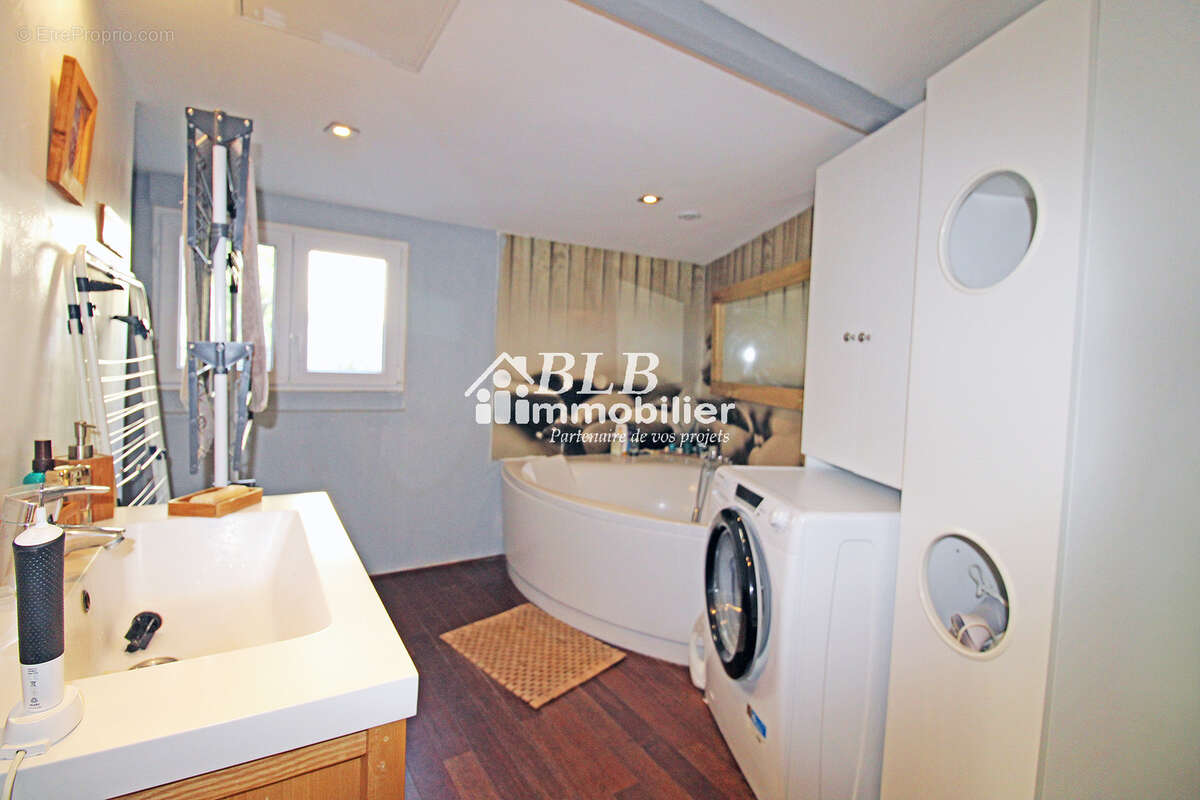 Maison à LE PERRAY-EN-YVELINES