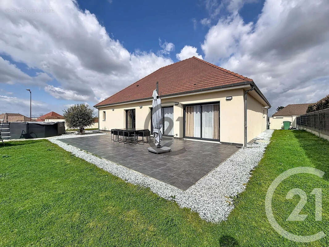 Maison à CRENEY-PRES-TROYES