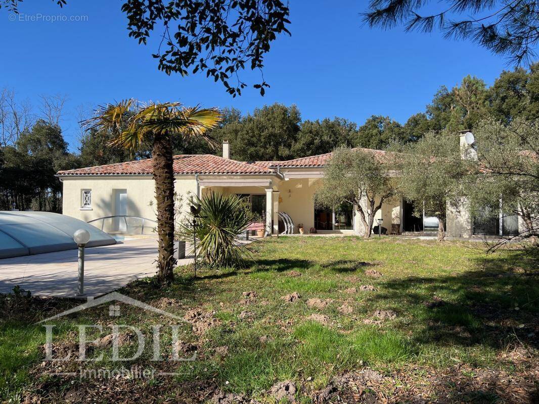 Maison à FOURQUES-SUR-GARONNE