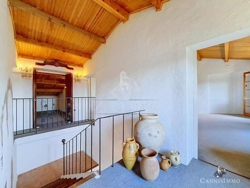 Maison de caractère de 1789 - 8pièces - vue panoramique GRASSE - photo 5