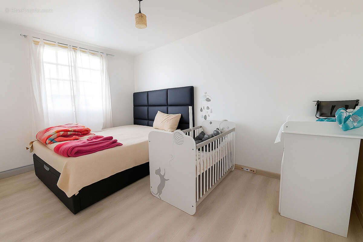 Maison à COULANS-SUR-GEE