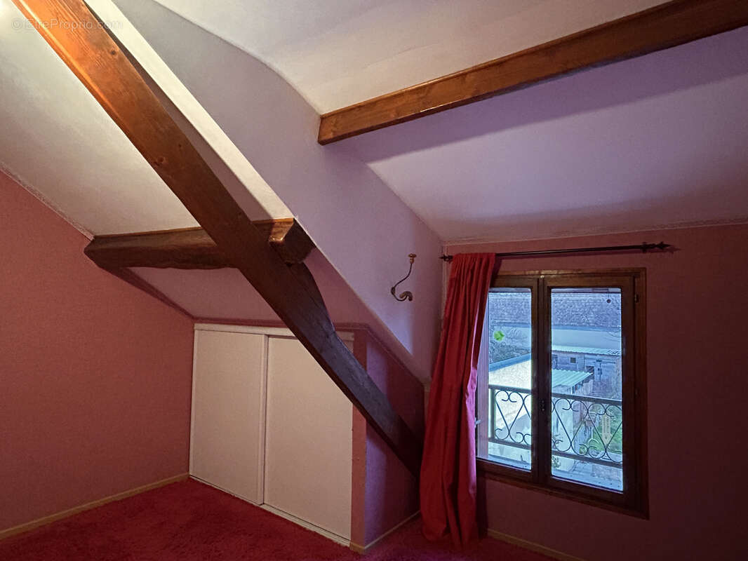 Maison à SAINT-MARCEL