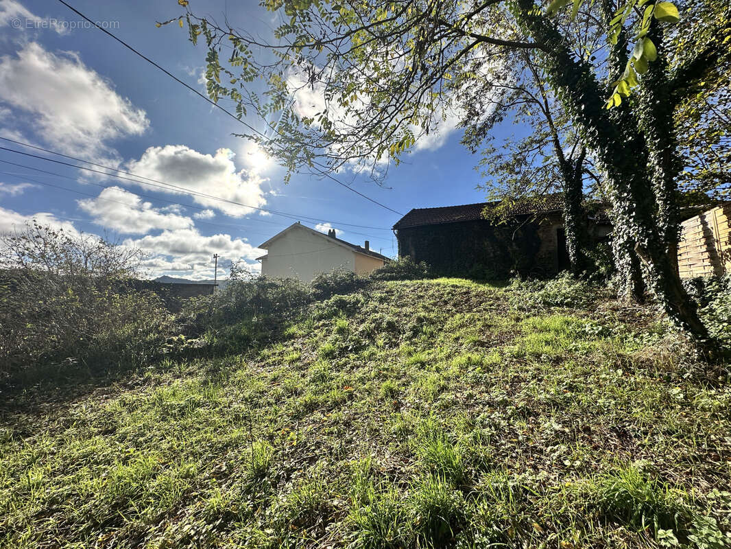 Autre à DECAZEVILLE