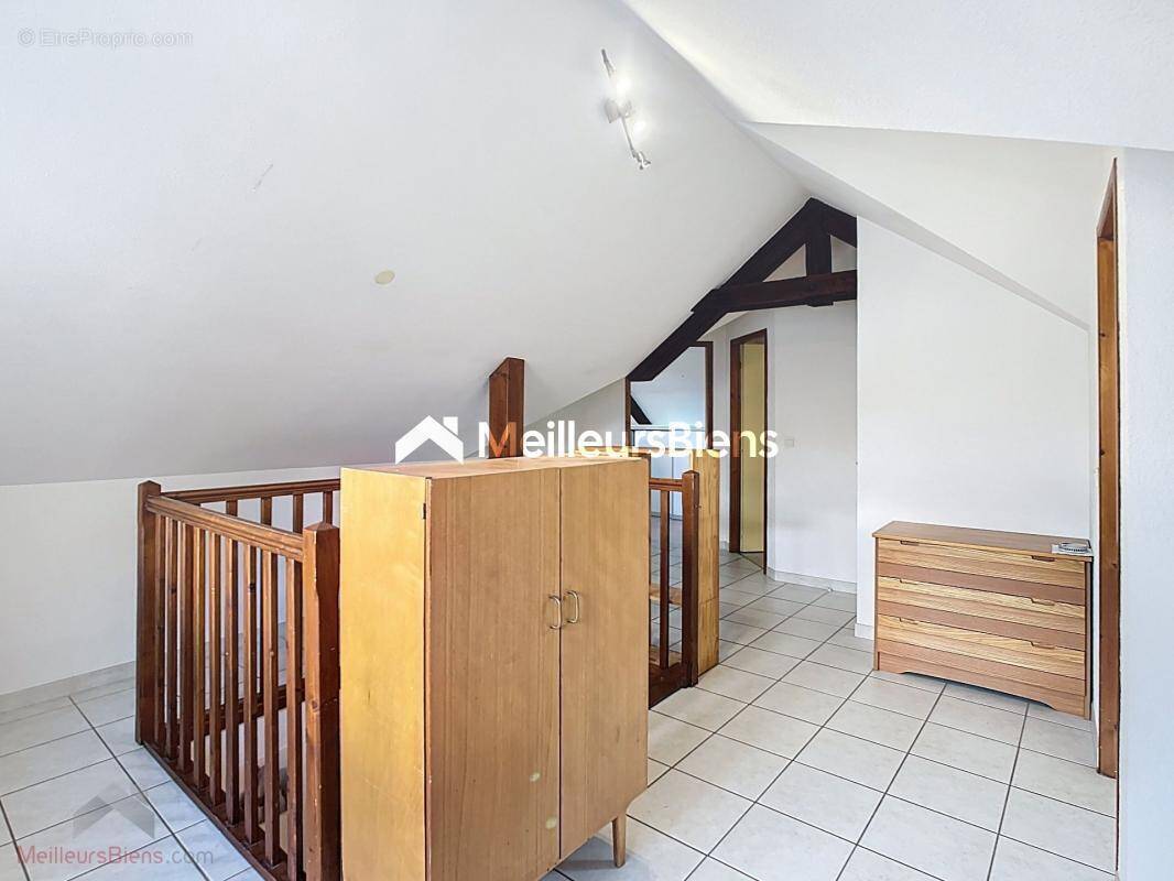 Appartement à SAINT-JEAN-DE-MAURIENNE