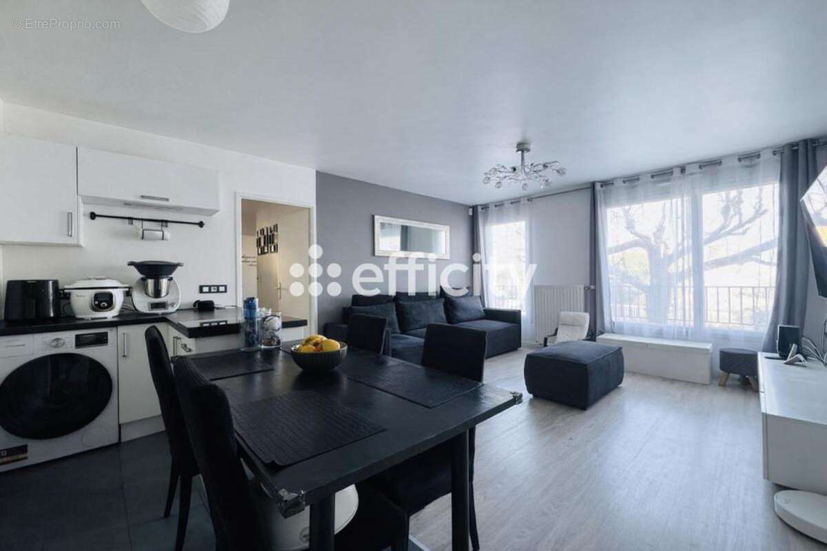 Appartement à VITRY-SUR-SEINE