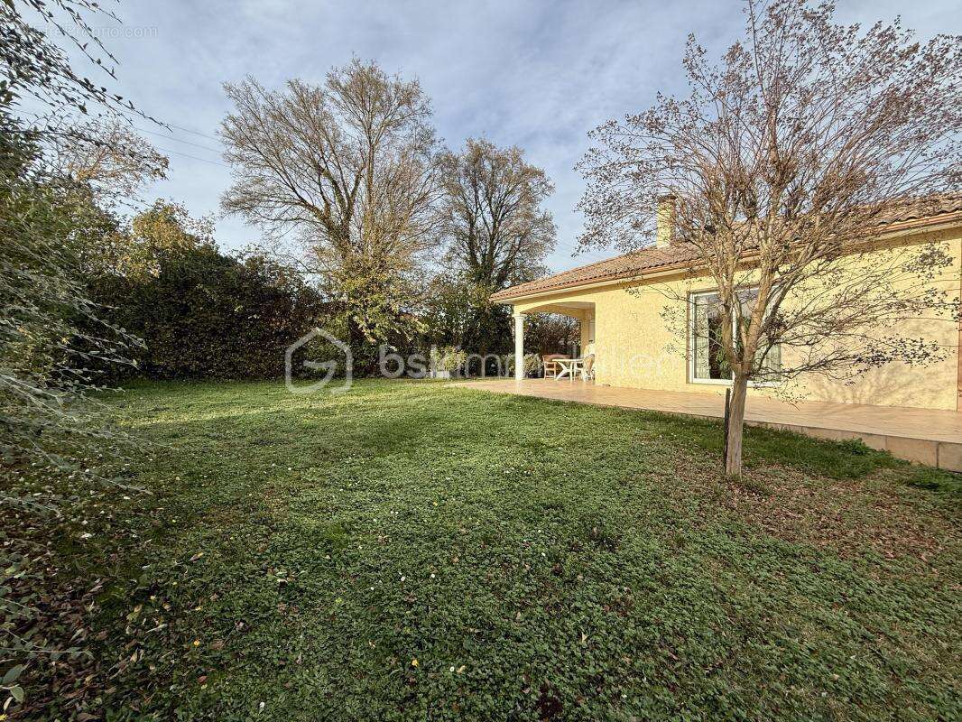 Maison à CHARVIEU-CHAVAGNEUX