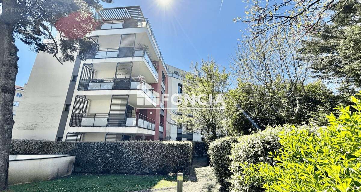 Appartement à TASSIN-LA-DEMI-LUNE