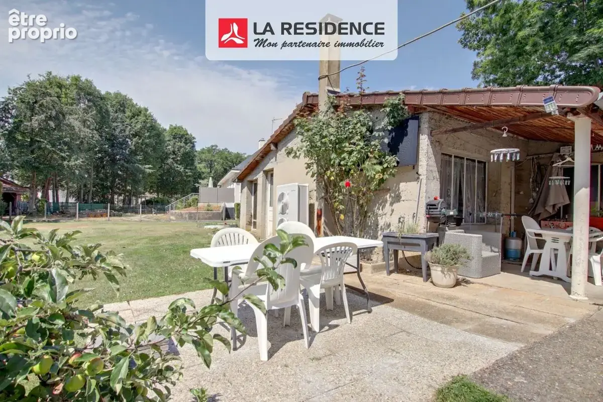 Maison 79 m² à Le Mesnil-Saint-Denis  - photo 4